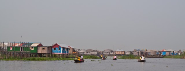 004 Entrance to Ganvie